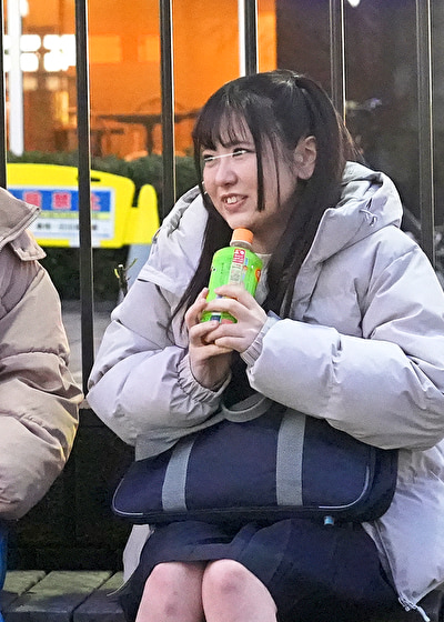 侵入者から娘を守るためアナルを差し出す母 なのになのに･･･娘も巻き込み最悪のケツ穴ガン開き親子4P 2517689