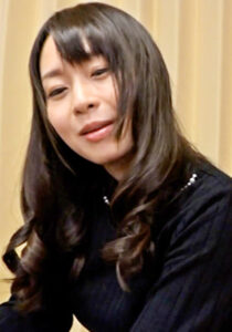 成人を迎えた愚息は若々しく美しい母へ一途な思いを打ち明ける･･･。「母さんが好きなんだ！」女として迎え入れ、肉棒の挿入に震える禁断の愛！533463